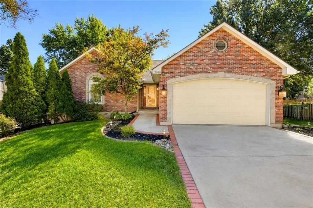 2919 S YUMA Court, Independence, MO: listing photo 2