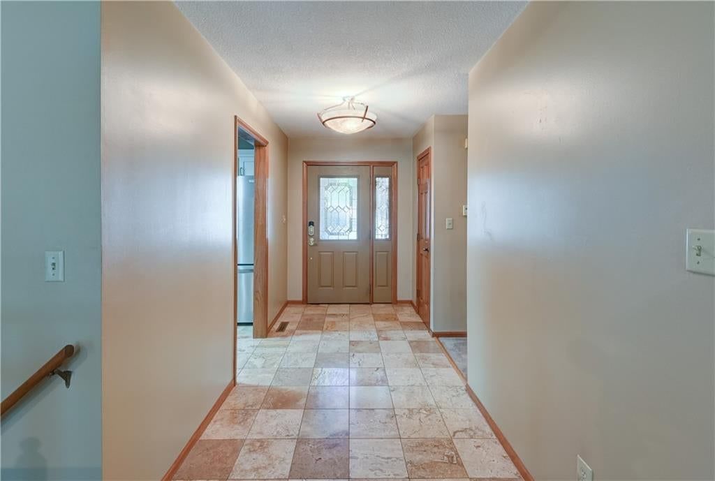 2919 S YUMA Court, Independence, MO: listing photo 3