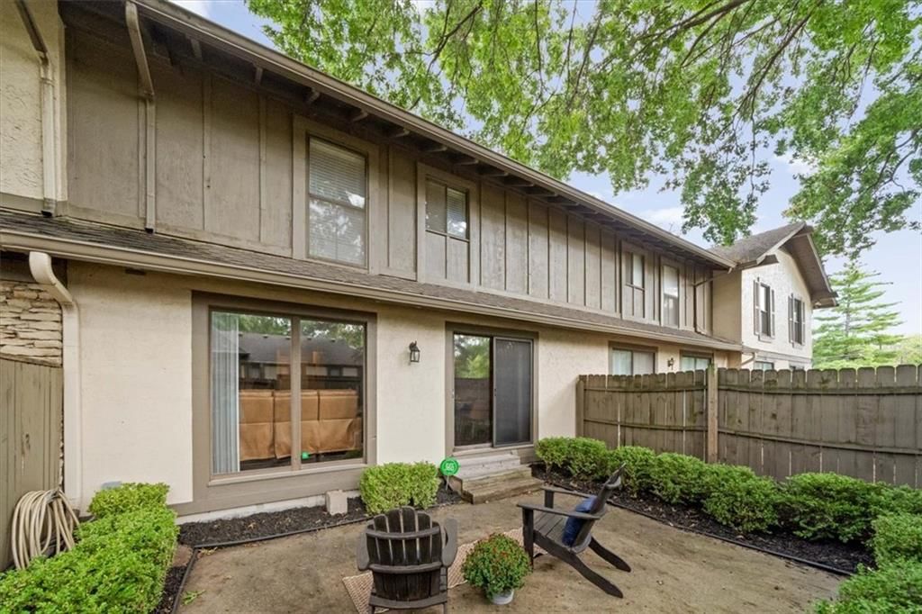 10242 Foster Street — photo 7