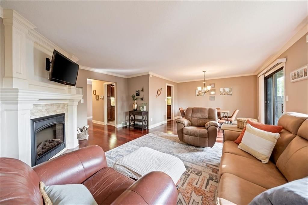 10242 Foster Street — photo 21