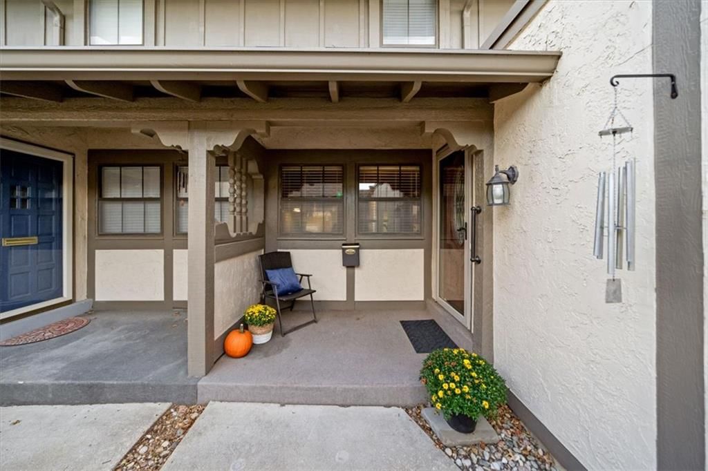 10242 Foster Street — photo 26
