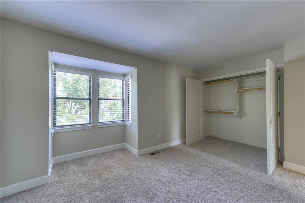 431 W 10th Street — photo 10