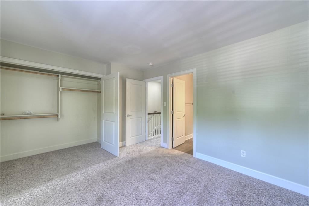 431 W 10th Street — photo 12