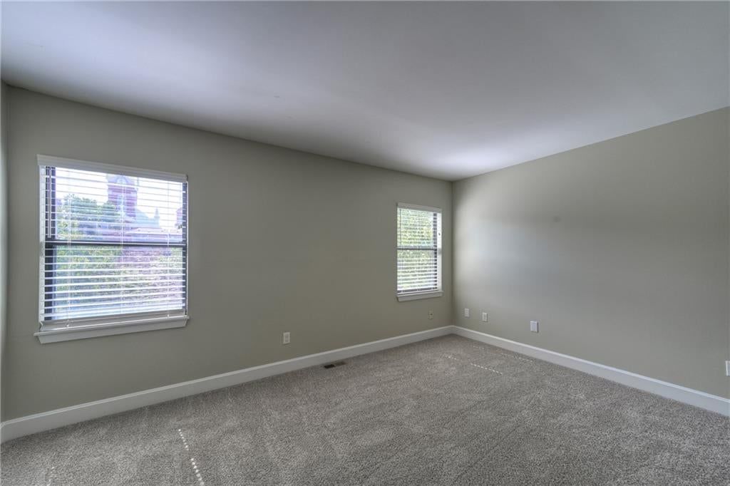 431 W 10th Street — photo 14