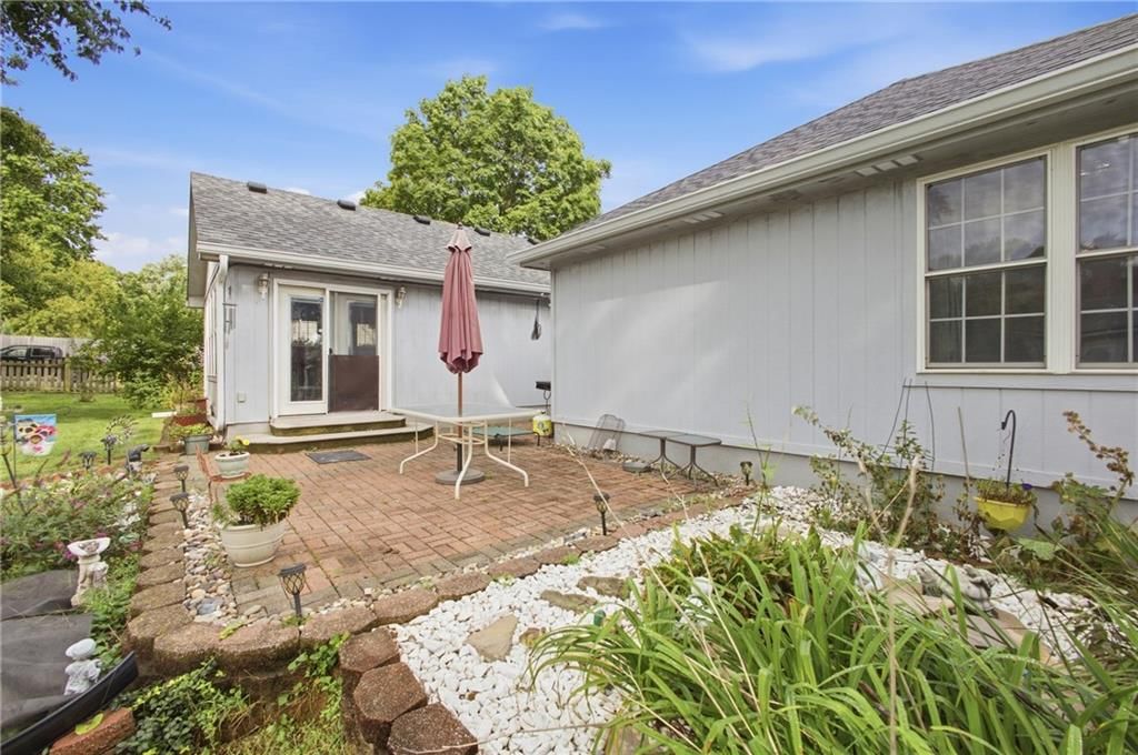 502 NE Fox Trail Drive — photo 10