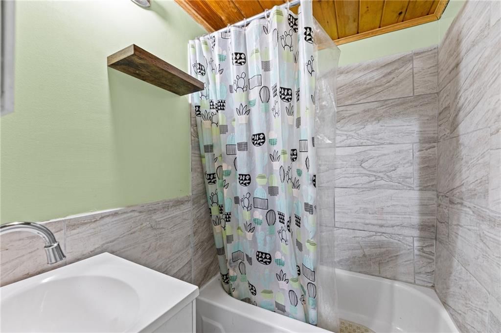 731 S Locust Street — photo 8
