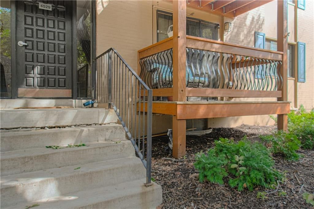 4529 Holly Street — photo 3