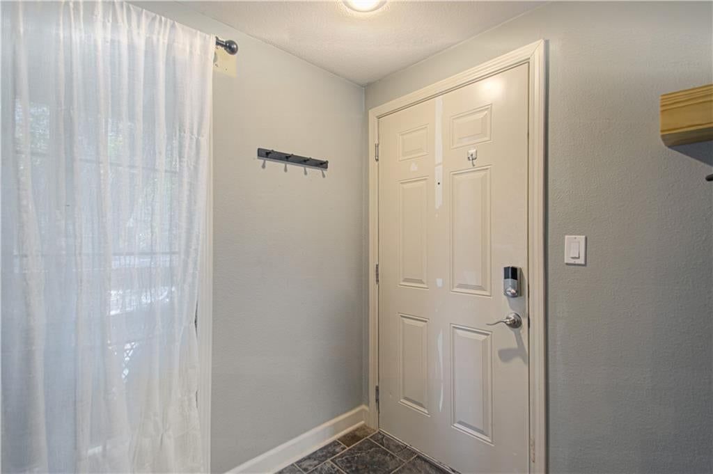 4529 Holly Street — photo 5