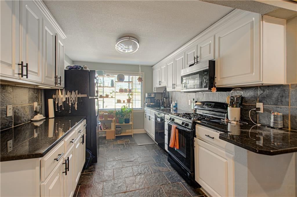 4529 Holly Street — photo 10