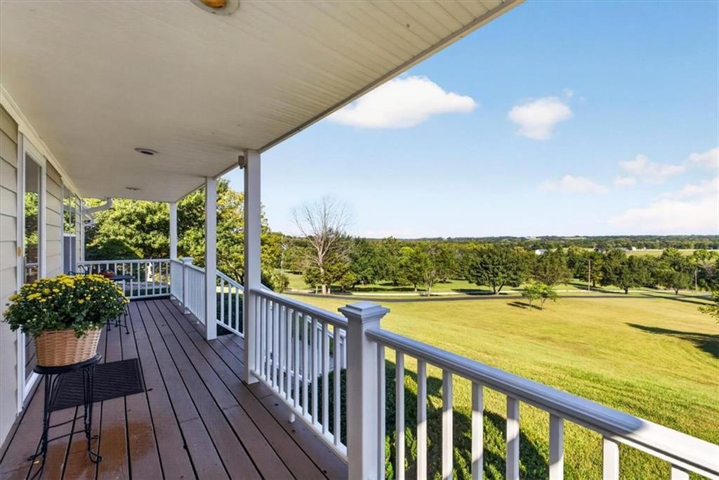 38311 Zumalt Road, Lone Jack, MO: listing photo 3