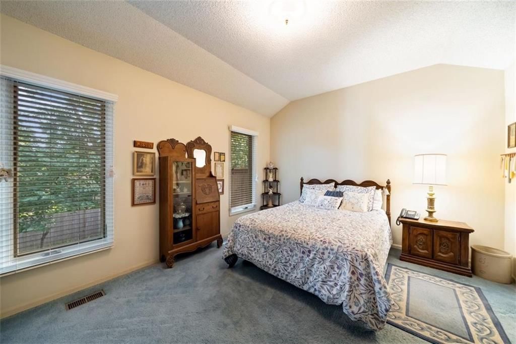 8309 W 121 Street — photo 2