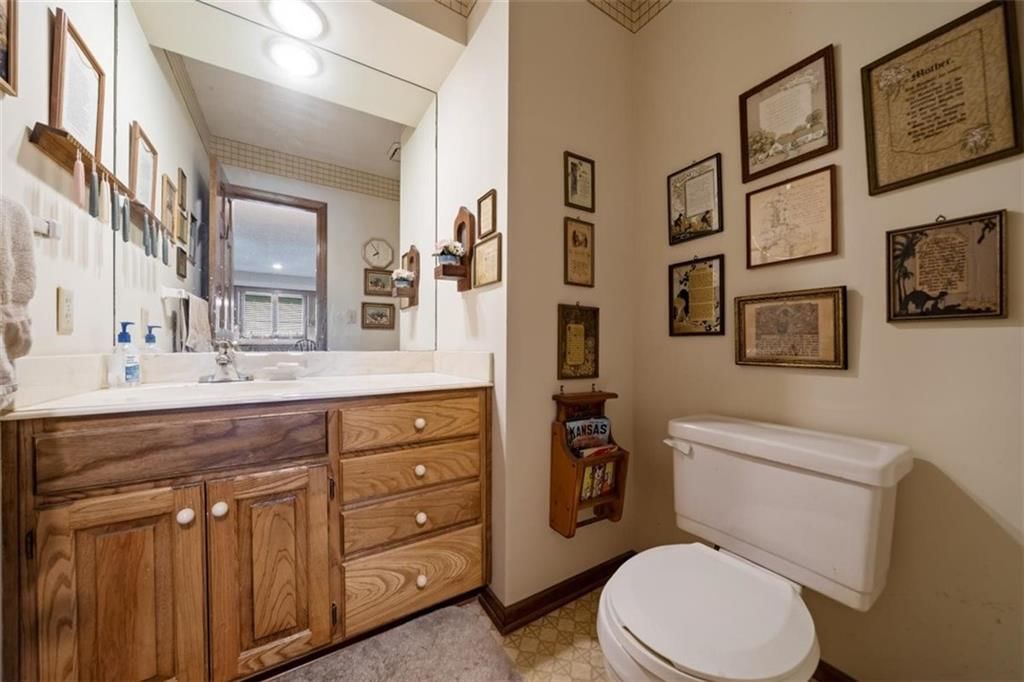 8309 W 121 Street — photo 3