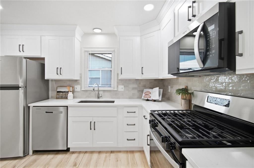713 SW Williams Street — photo 8