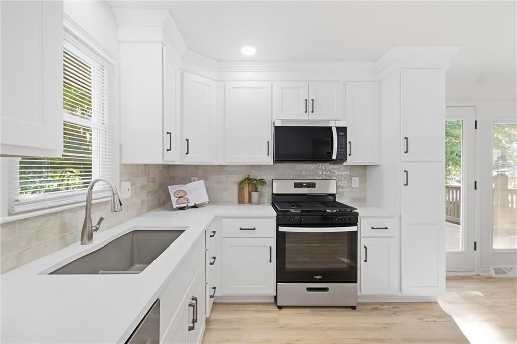 713 SW Williams Street — photo 9