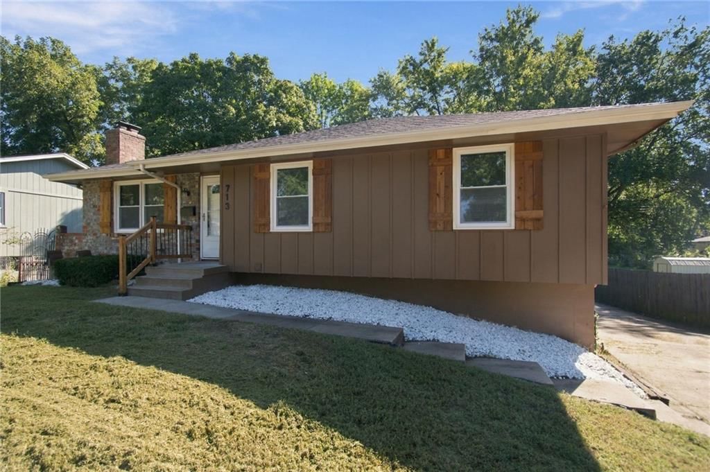 713 SW Williams Street — photo 28