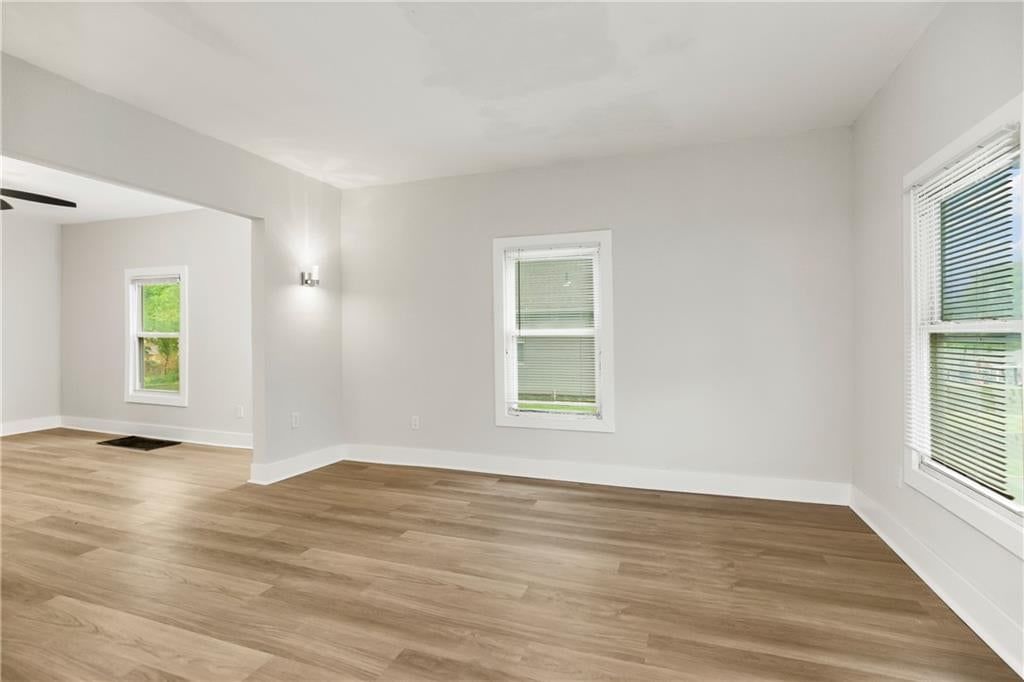 3911 Myrtle Avenue — photo 15