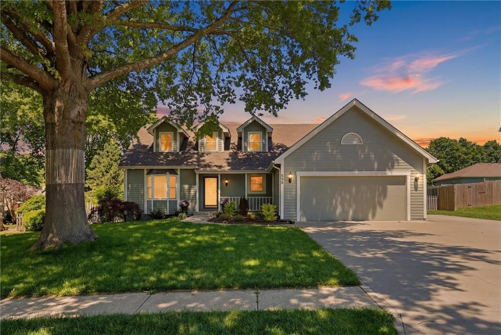 528 NE Bordner Drive — photo 2