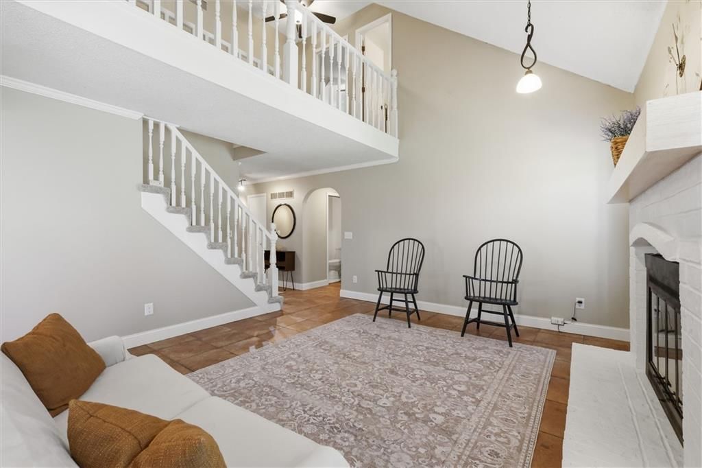 528 NE Bordner Drive — photo 6