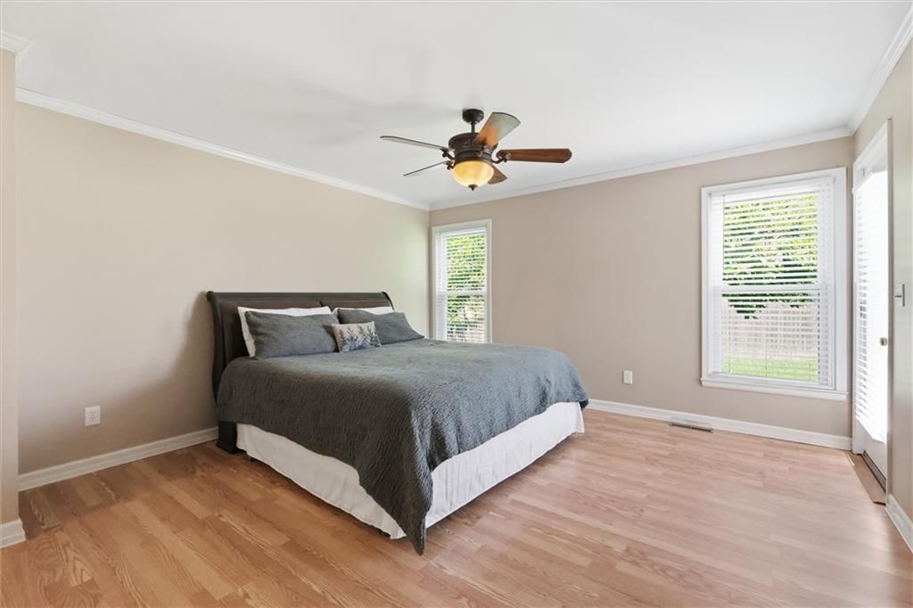 528 NE Bordner Drive — photo 14