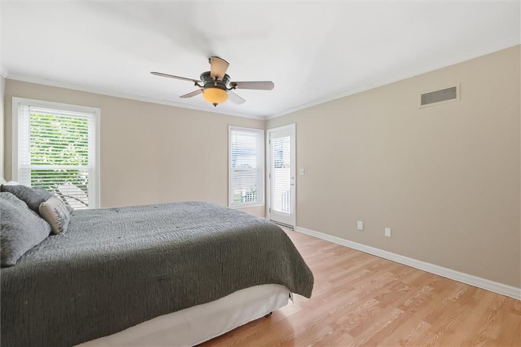 528 NE Bordner Drive — photo 17