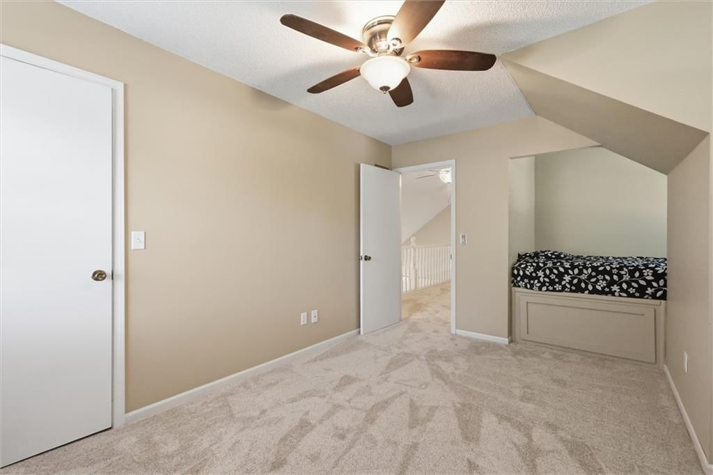 528 NE Bordner Drive — photo 23