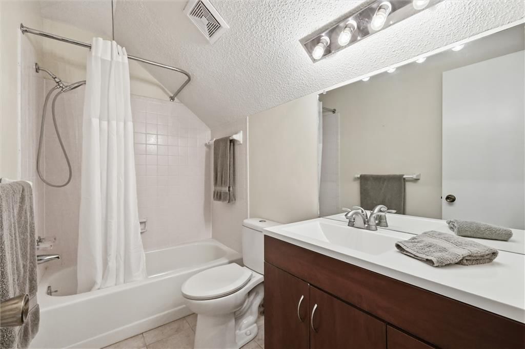 528 NE Bordner Drive — photo 24