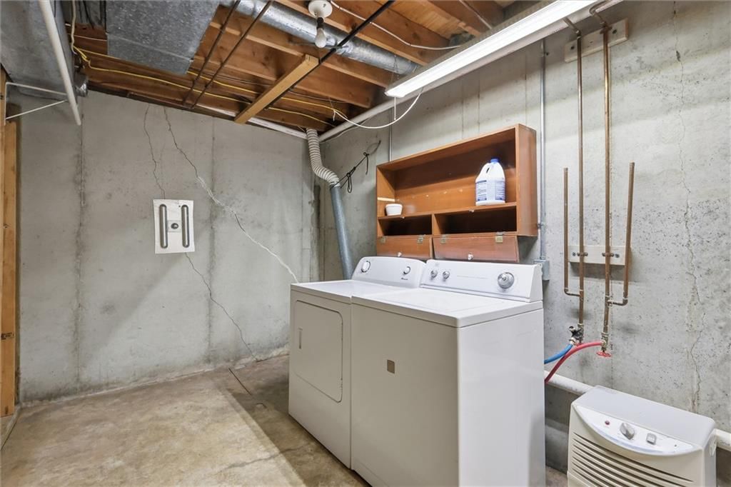 528 NE Bordner Drive — photo 35