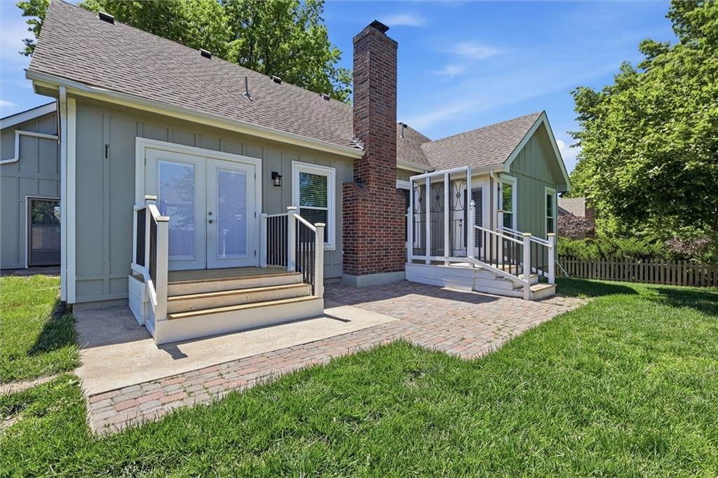 528 NE Bordner Drive — photo 36