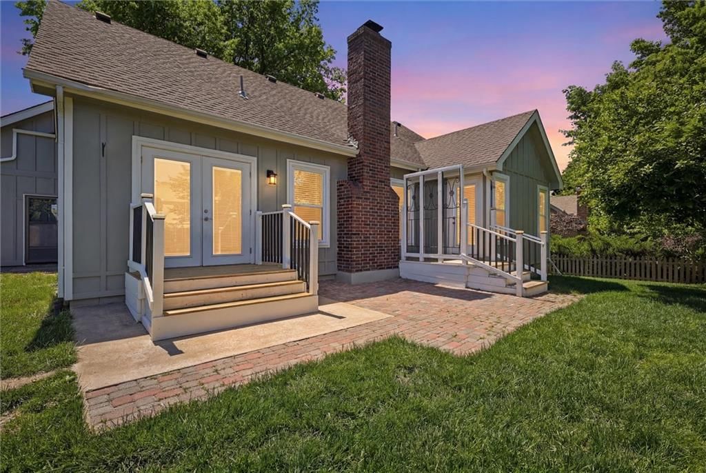 528 NE Bordner Drive — photo 37