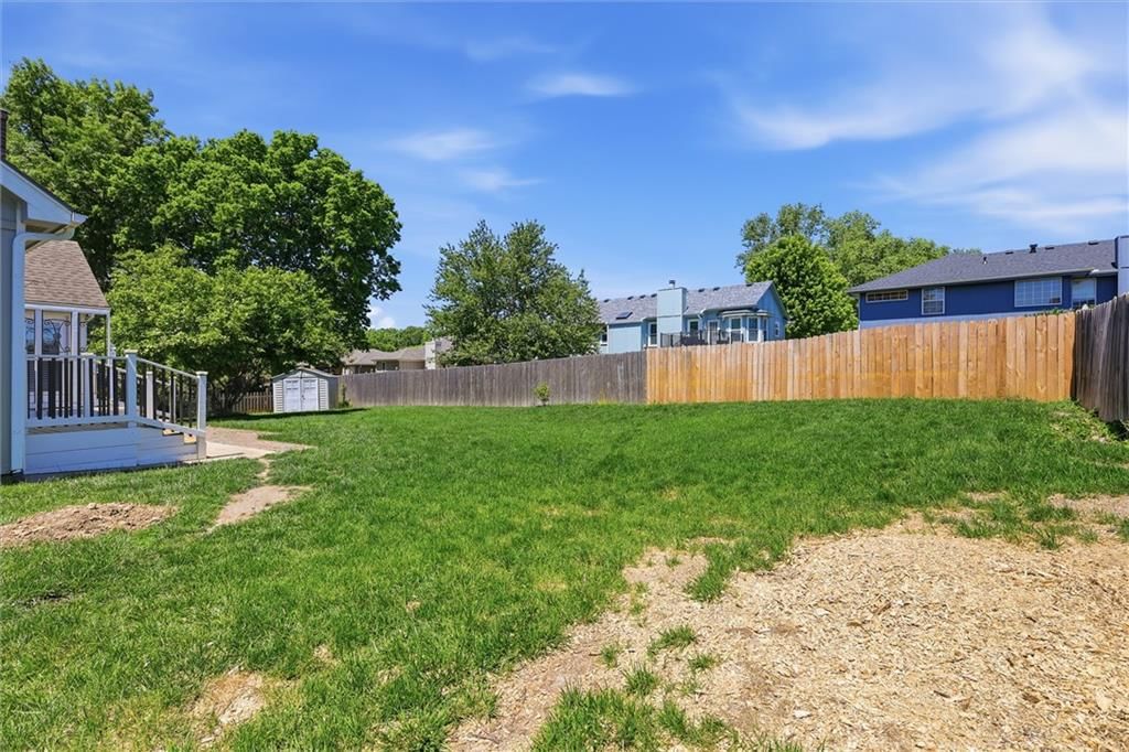 528 NE Bordner Drive — photo 39