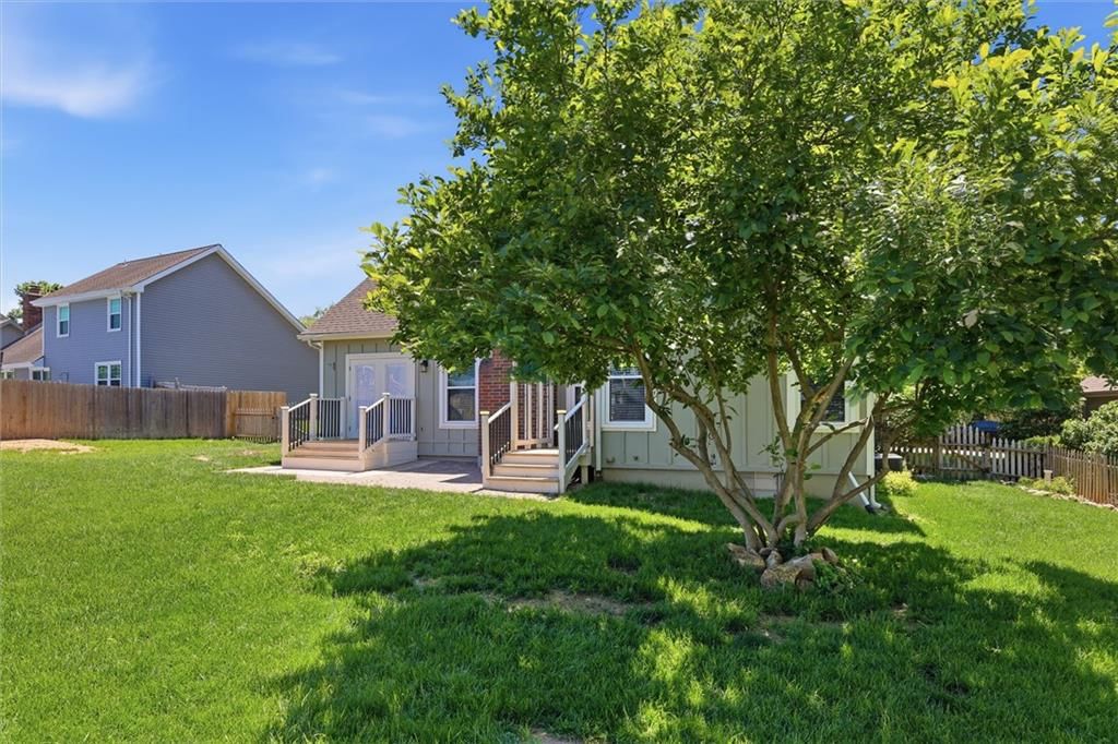 528 NE Bordner Drive — photo 40