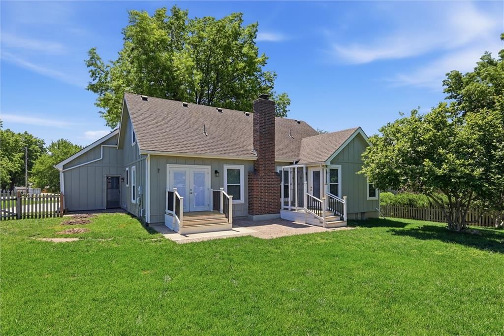 528 NE Bordner Drive — photo 41
