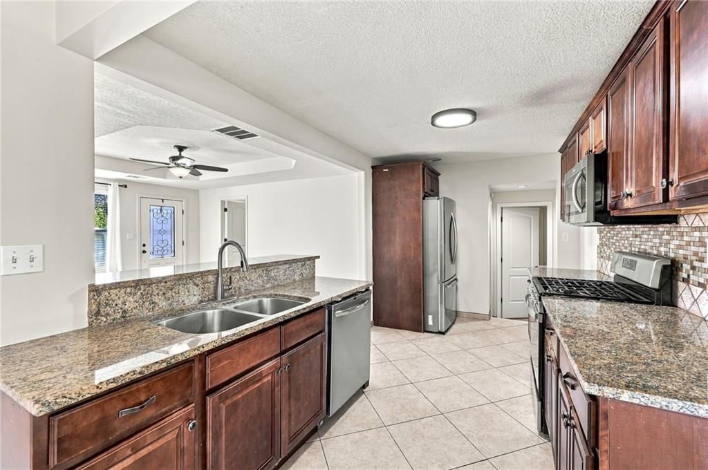 3306 Hagemann Street — photo 15
