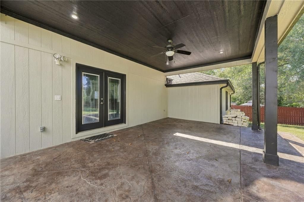 3306 Hagemann Street — photo 44