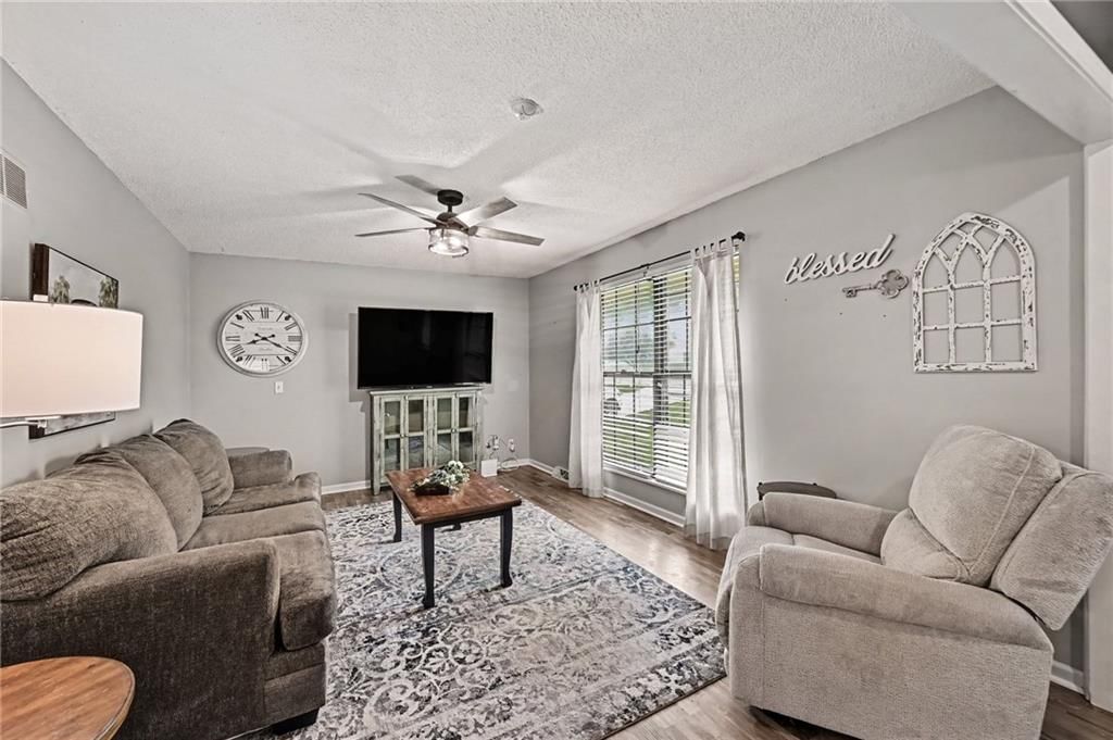 11225 N Tracy Avenue — photo 6