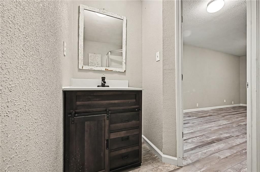 11225 N Tracy Avenue — photo 22