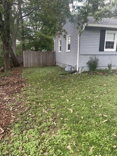 506 E 91st Terrace — photo 16