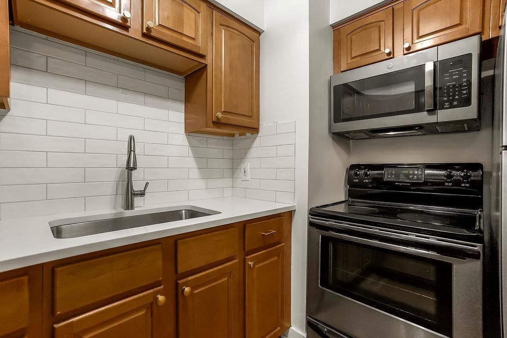 4948 Walnut Street — photo 11