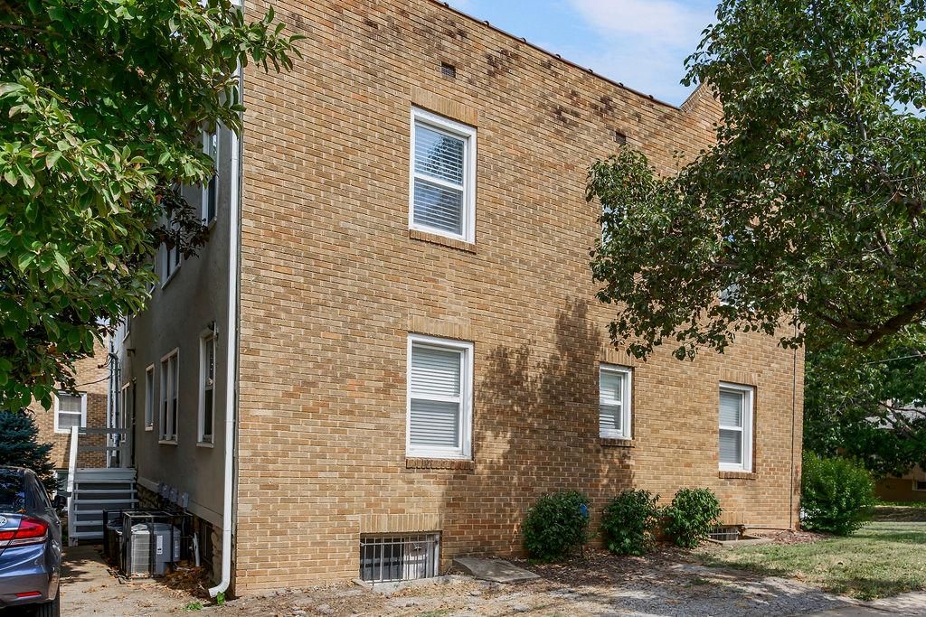 4948 Walnut Street — photo 19