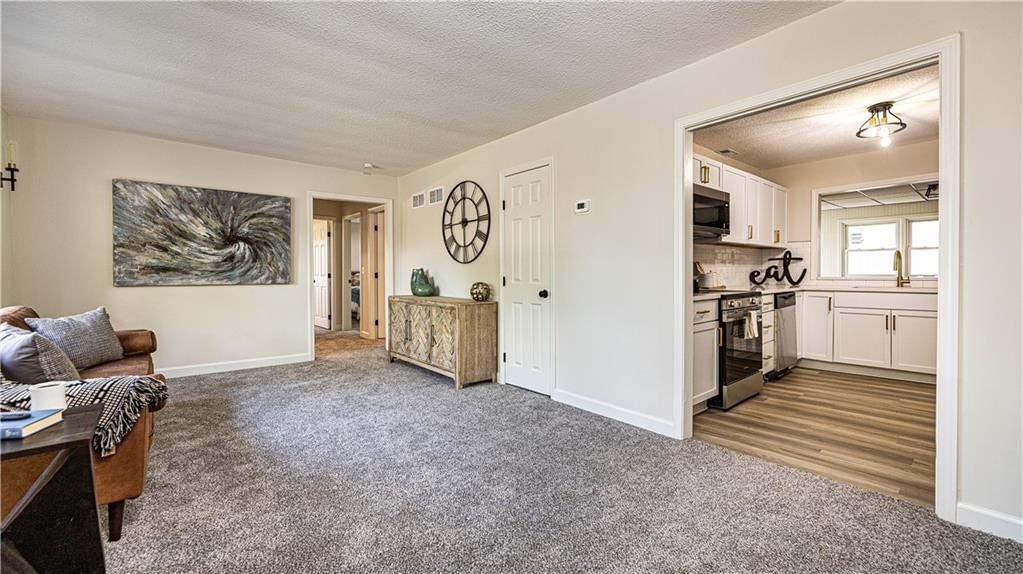 610 SW Browning Avenue — photo 3