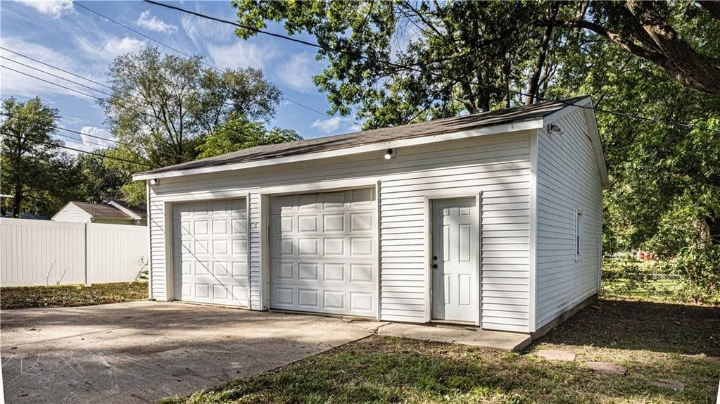 610 SW Browning Avenue — photo 12