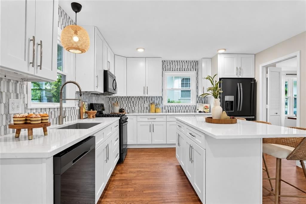4834 Liberty Street — photo 11