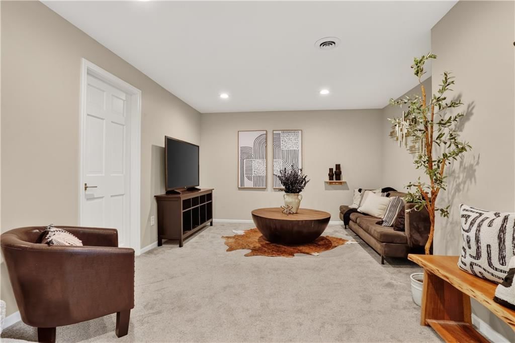 4834 Liberty Street — photo 28