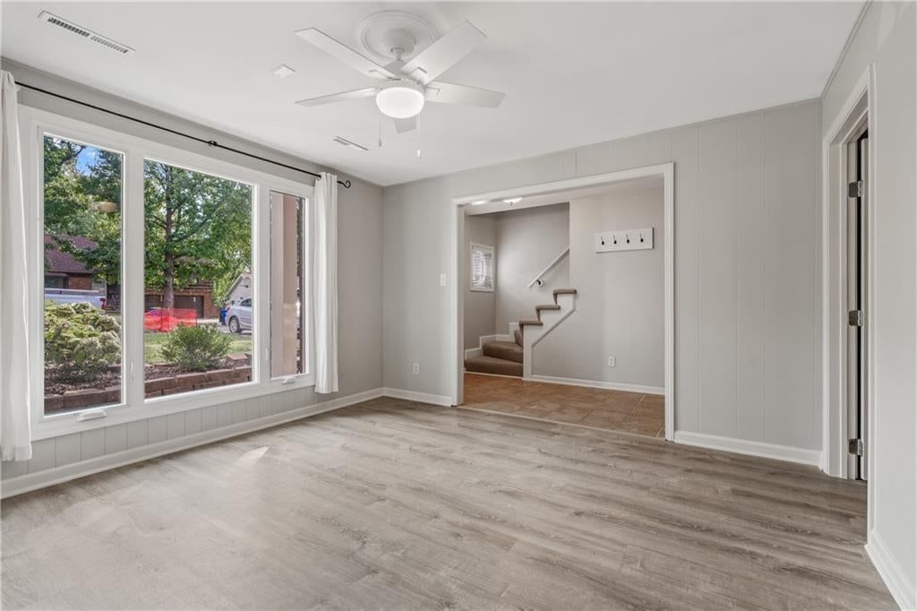 9128 Westbrooke Drive — photo 4