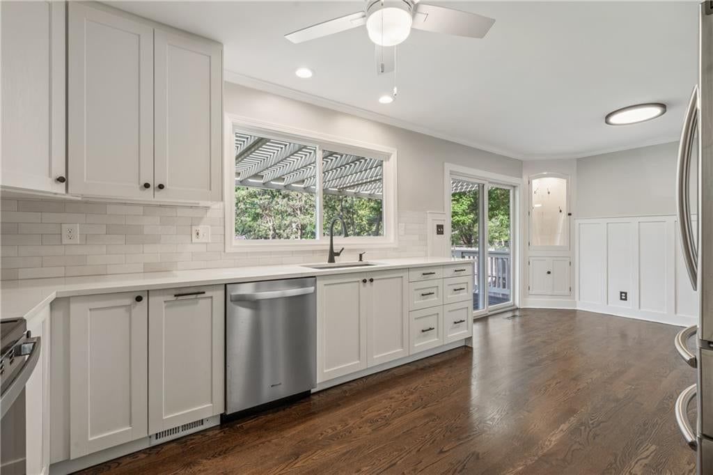 9128 Westbrooke Drive — photo 15