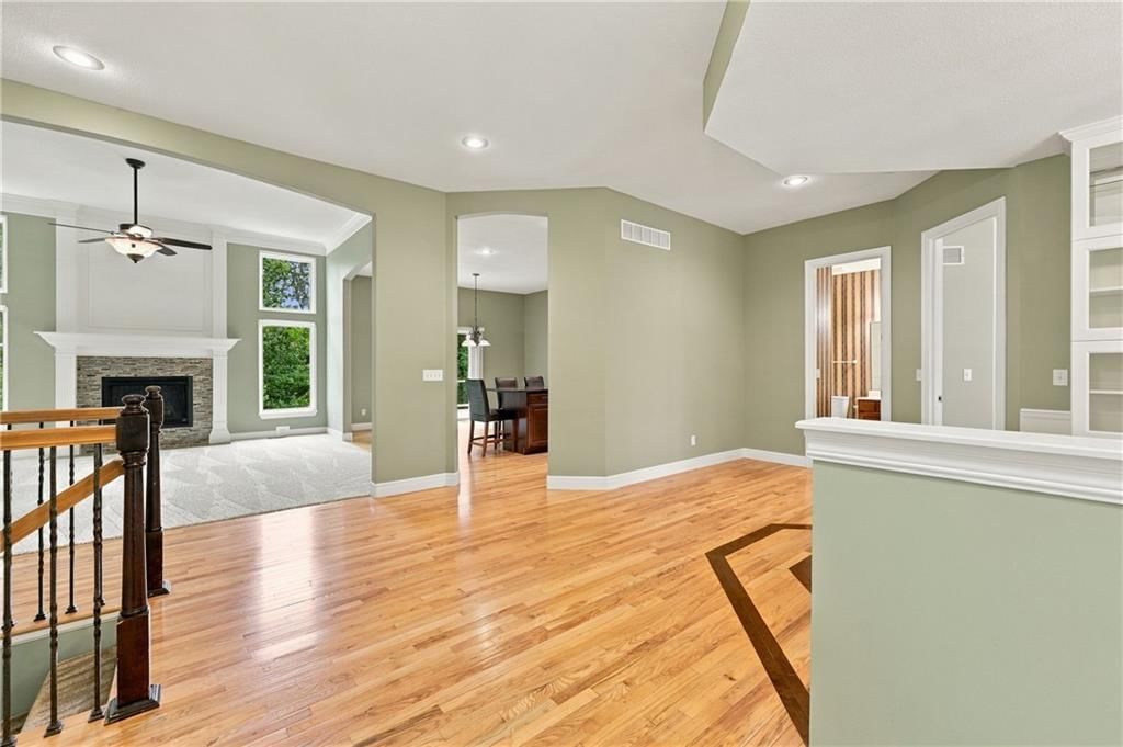 10108 N Willow Avenue — photo 6
