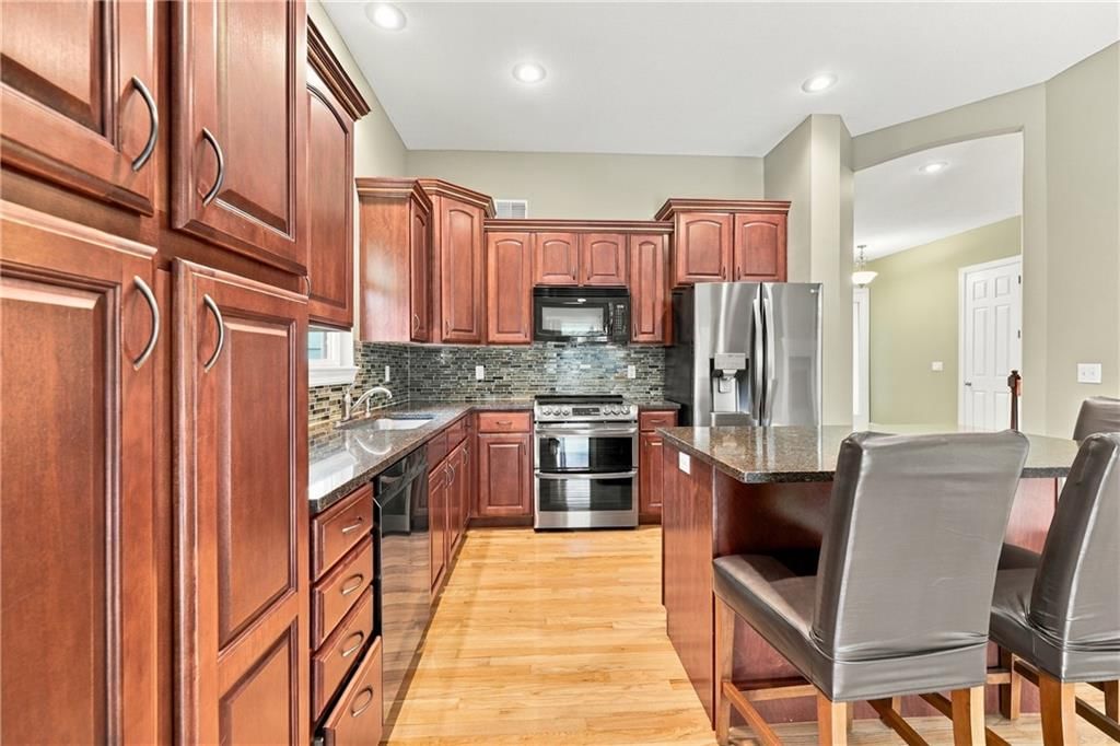 10108 N Willow Avenue — photo 15