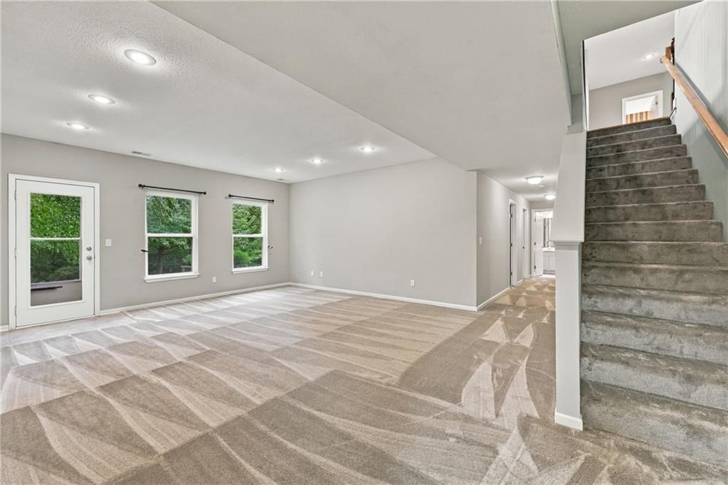 10108 N Willow Avenue — photo 33