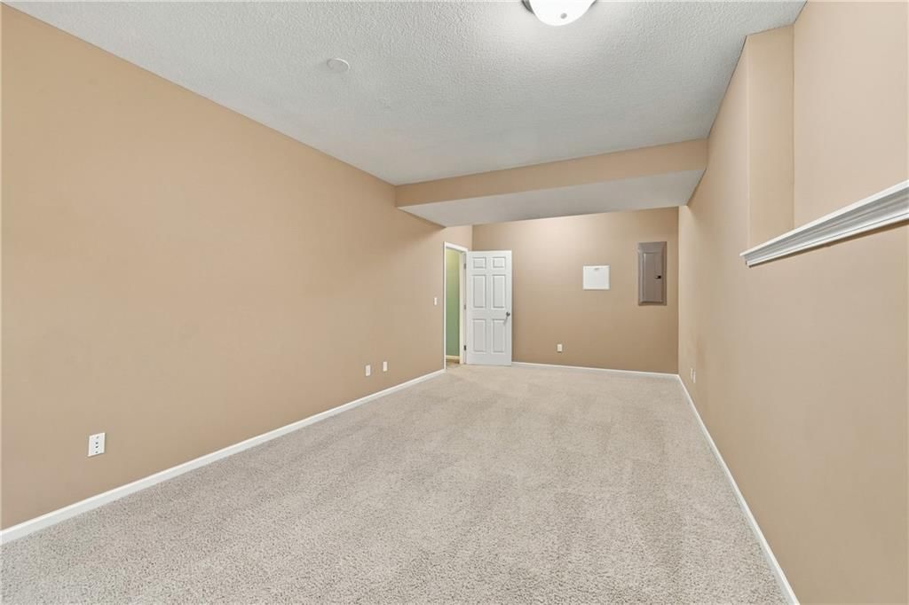 10108 N Willow Avenue — photo 38