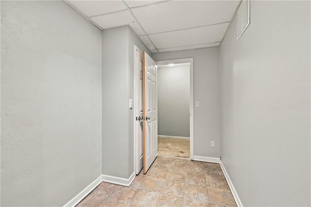 10108 N Willow Avenue — photo 41